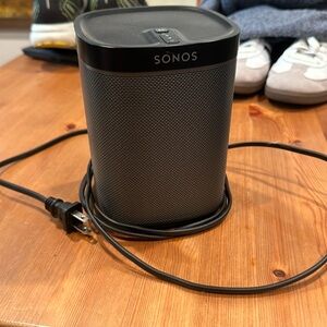 Sonos Bluetooth speaker. Older model but works great!